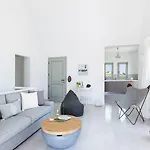 Villa Vinea Santorini