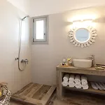 Vinea Santorini *