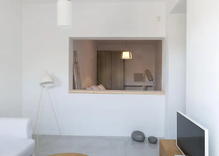 Vinea Santorini Villa