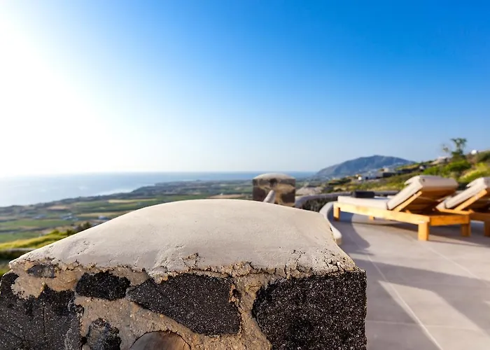 Vinea Santorini * Imerovigli