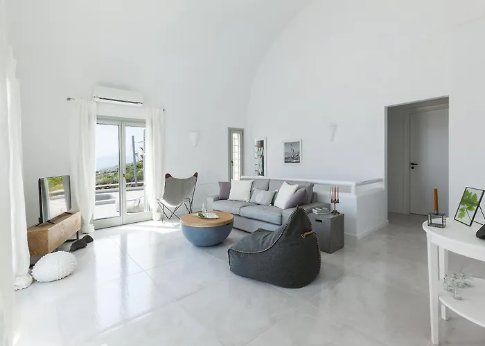 Vinea Santorini * Imerovigli