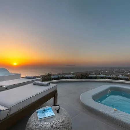 Vinea Santorini Villa