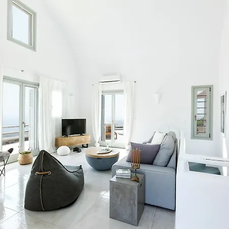 Vinea Santorini Villa