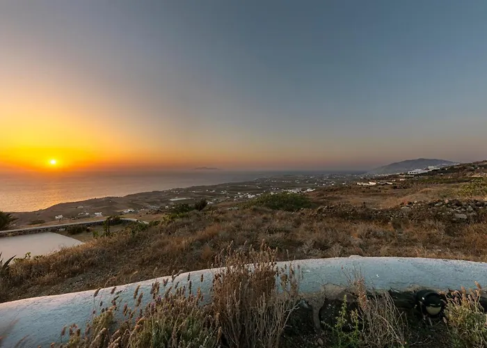 Vinea Santorini Villa
