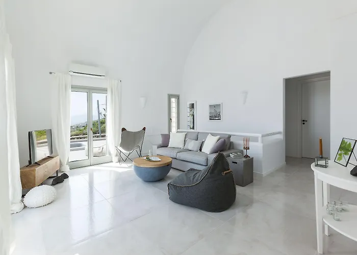 Vinea Santorini Вилла Имеровигли