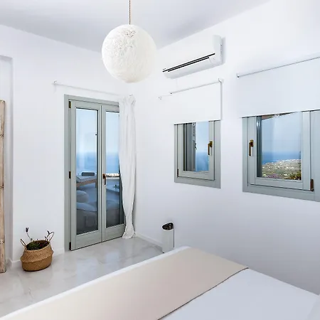 Vinea Santorini